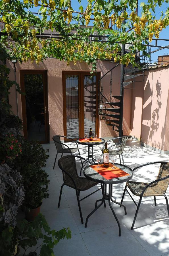 Janika Apartments Tbilisi Eksteriør bilde